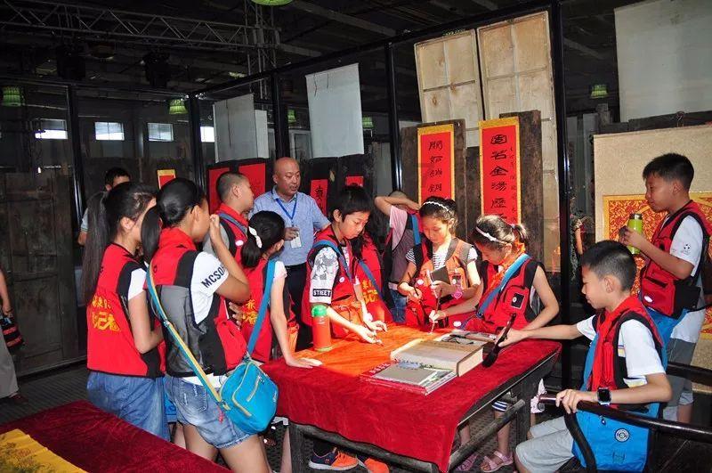 沉香手串哪家正宗？4大要素带你入门
