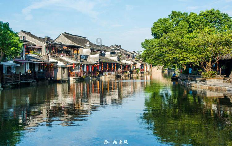 “C罗中国行”再补刀中国球迷，但幸好我们还有郑钦文｜赛事评论团