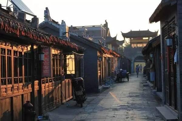 兆易创新量增价跌净利预降92% 溢价16倍收购尝苦果连续4年商誉减值