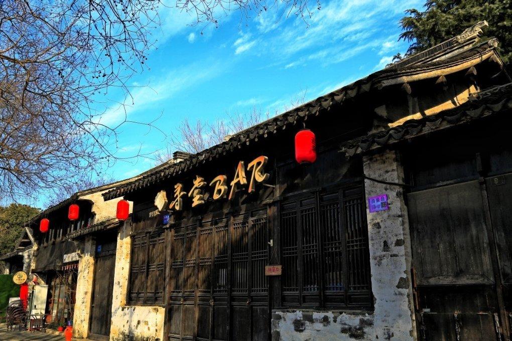 天气零下30多度,聪明流浪猫到消防局敲门求收留,顺利度过寒冬